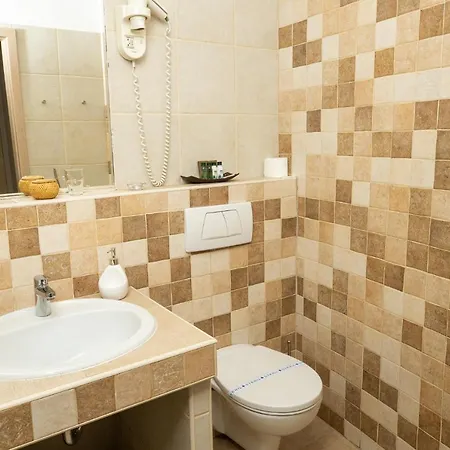 Dom Hotel 4*
