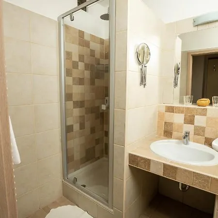 Dom Hotel 4*